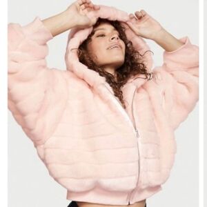 NWOT Victoria's Secret Faux Fur Bubble Jacket L